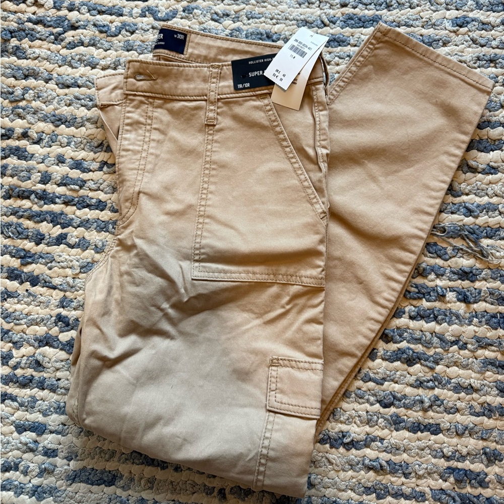 NWT Hollister Khakis